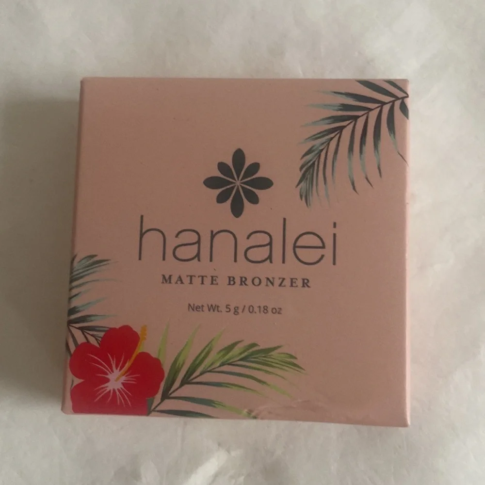 HANALEI BEAUTY COMPANY Matte Bronzer 0.18oz $25 NIB
